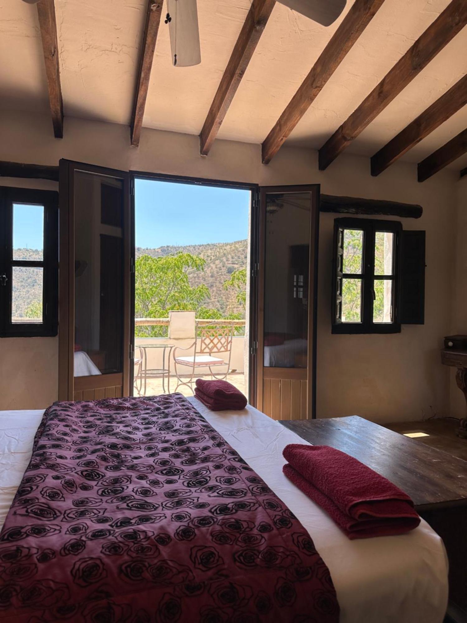 Cortijo Cuscurro Villa Riogordo Exterior photo