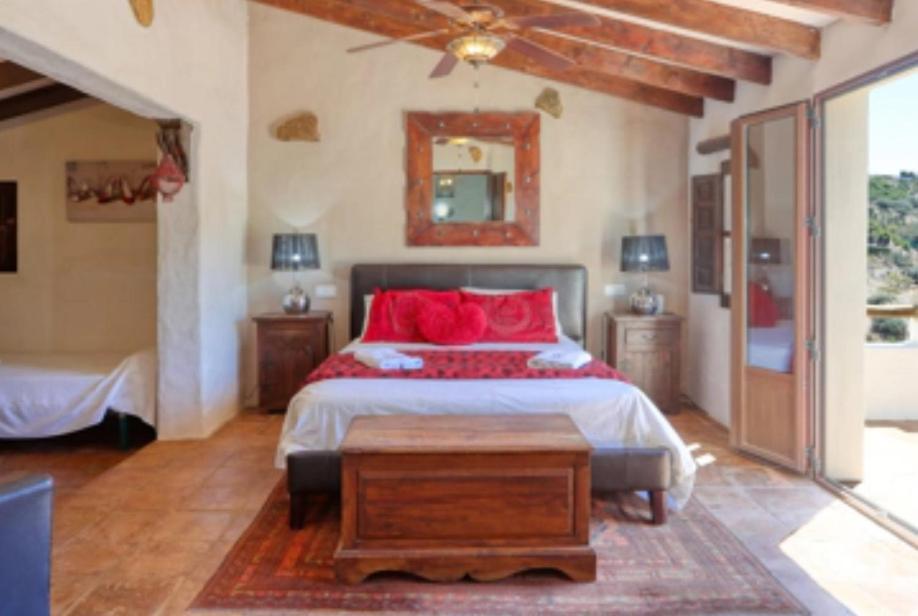 Cortijo Cuscurro Villa Riogordo Exterior photo